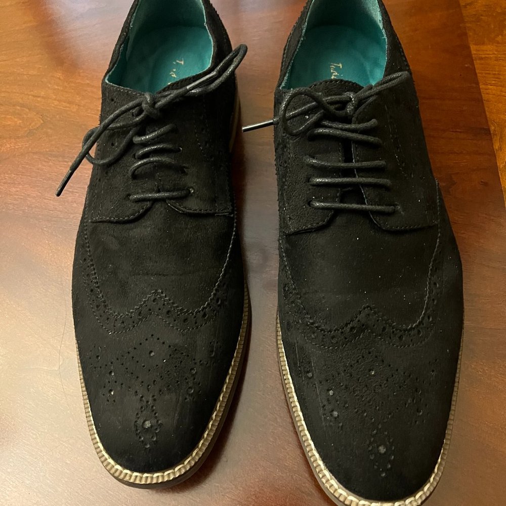 Todd Welsh Men's Suede Wingtip Black Dress Shoe, Size 9.5M